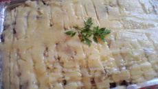 Arroz de forno com purê e carne moída