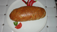 Pão de alho com azeite, azeitonas e gorgonzola