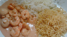 Estrogonofe de camarão