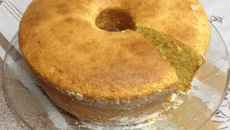 Bolo de fubá batido no liquidificador