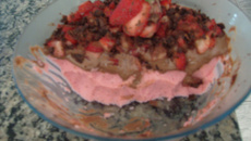 Mousse de morango com chocolate