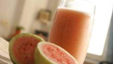 Batida de morango ou goiaba