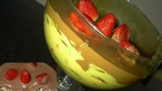 Pavê de morango com chocolate