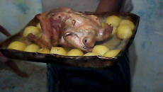 Frango assado com batatas