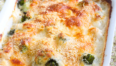 Brócolis com queijo