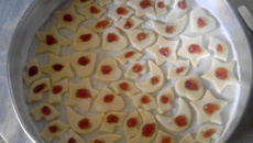 Biscoitos de leite condensado com geleia