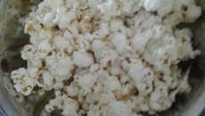 Pipoca caramelizada simples