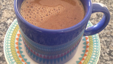 Chá de caramelo para gripe