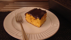 Bolo de farinha de milho e chocolate