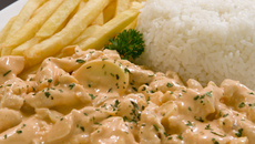 Estrogonofe de frango Premiatto