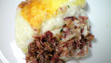 Escondidinho de carne seca