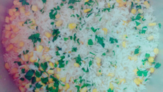 Arroz com milho e salsinha