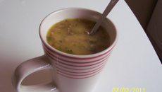 Caldinho cremoso de mandioquinha e carne moída