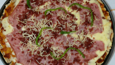 Pizza com massa de batata-doce