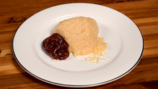 Brigadeiro de queijo com goiabada