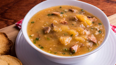 Caldo de vaca atolada