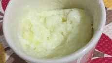 Mingau de maisena com leite em pó