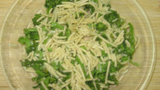 Macarrão de brócolis fácil