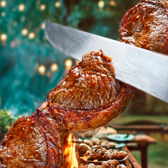 pica-alta A picanha é mesmo um corte brasileiro? Entenda a origem e a história por trás da carne mais amada do Brasil