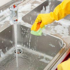 adeus-pia-com-mau-cheiro Adeus pia da cozinha com cheiro ruim: essas dicas vão resolver o problema de uma vez por todas