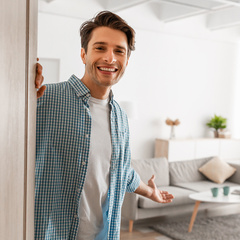 porta-alta Sou arquiteto e recomendo portas sem moldura: