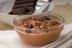 Parece simples, mas essa sobremesa de 4 ingredientes é digna de um MasterChef