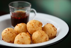 Quintal dos Botecos traz música, gastronomia e tradição boêmia para a Barra da Tijuca