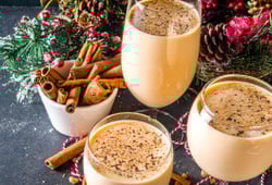 Aprenda a fazer o coquetel chileno à base de café que é sempre consumido no Natal e Ano Novo