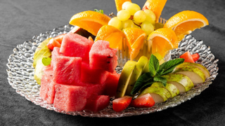 As 6 melhores frutas para comer à noite: elas reduzem a fome e ajudam a dormir melhor