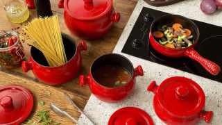 Sonho de qualquer cozinha! Panelas Ceraflame mantém os alimentos quentes por mais tempo e estão com 53% de desconto
