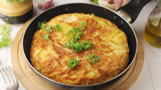 Transforme ovos e pão amanhecido em uma fritada deliciosa: receita do TudoGostoso vai renovar seu café da manhã