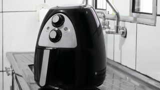 Quem tem airfryer precisa saber disso: o TudoGostoso revela os alimentos que podem formar acrilamida, ligada a prejuízos à saúde