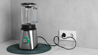 Esse detalhe ao usar o liquidificador pode evitar danos elétricos: veja a dica do TudoGostoso