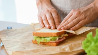 Nem frango, nem atum: o melhor recheio para sanduíche natural é feito com essa proteína maravilhosa