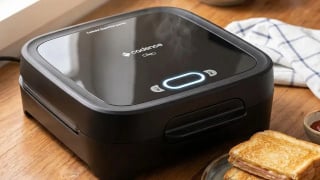 Combo perfeito para café da manhã! Sanduicheira e cafeteira Cadence com 45% de desconto