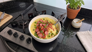 Frio de rachar? Essa é a ÚNICA receita quentinha que você precisa para se aquecer e matar a fome!