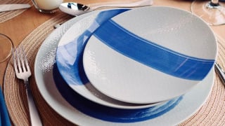 Conjunto de 20 peças com 55% de desconto! Aparelho de jantar Tramontina de porcelana é ideal para deixar a mesa mais elegante