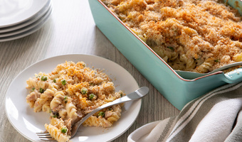 Macarrão cremoso de atum de uma panela só é uma ótima opção para um almoço ou jantar durante a semana