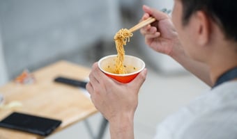 O que comer enquanto maratona doramas? Combinações perfeitas inspiradas nas suas séries favoritas