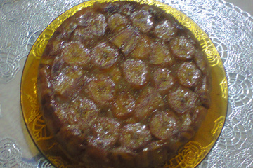 Torta de banana caramelizada