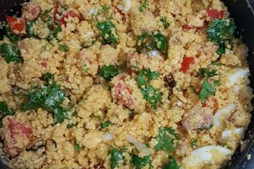 Purê de aipim recheado com queijo e carne moída