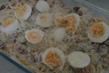 Macarronada com linguiça mista