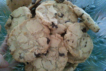 Cookie de chocolate com gotas de chocolate