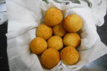 Bolinha de queijo