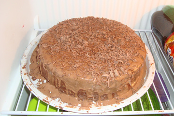 Bolo trufado de brigadeiro branco e preto