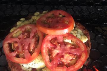 Linguiça pizzaiolo na churrasqueira