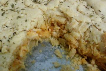 Empadão de frango cremoso