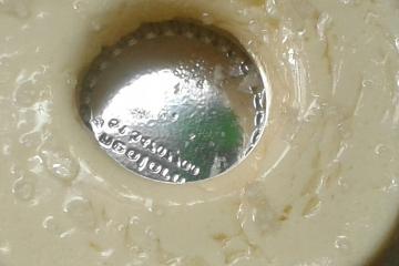 Pudim de leite em pó de microondas