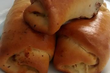 Pão caseiro recheado