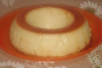 Pudim delicioso de coco